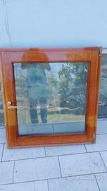 finestra in legno douglas a un battente vasistas