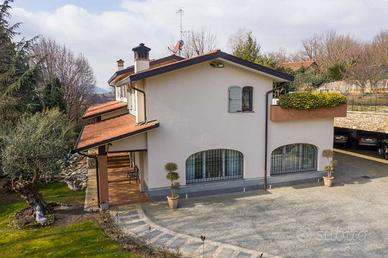 VILLA SINGOLA A PALAZZAGO ZONA GROMLONGO