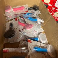 Stock 14 spazzole autopulenti per cani e gatti