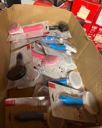Stock 14 spazzole autopulenti per cani e gatti