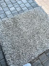 Tappeto Vindum Ikea pelo lungo bianco e nero