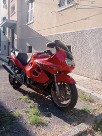 Suzuki GSX 600 F