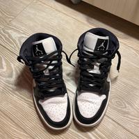 Nike Jordan 1 mid tg 40,5 bianco / nero