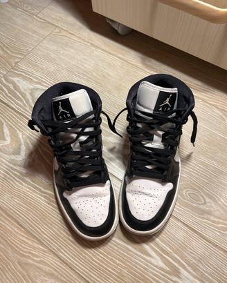 Nike Jordan 1 mid tg 40,5 bianco / nero
