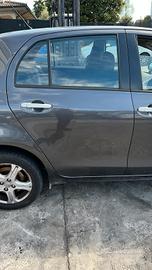 Porta posteriore destra toyota yaris 2010