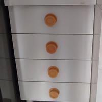 Cassettiera piccola vintage usata 