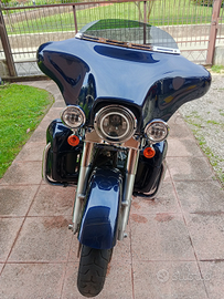 Street glide special