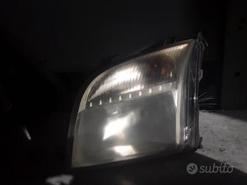 FARO ANTERIORE SINISTRO FORD Fusion 1Â° Serie (02>
