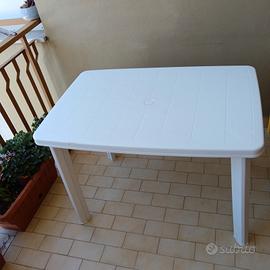tavolino da esterno 