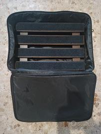 Pedalboard, pedaliera effetti chitarra o basso