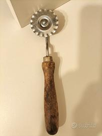 Tagliapasta/Speronella tagliapasta vintage 