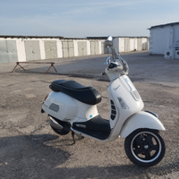 Vespa GTS 300 Super sport i.e