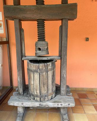 Torchio tutto in legno originale del 1894