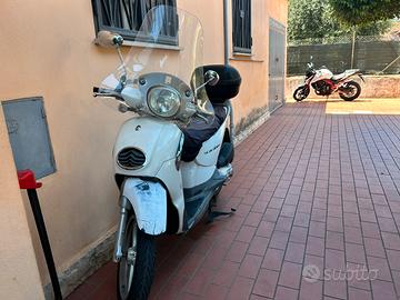 Aprilia Scarabeo 200