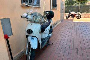 Aprilia Scarabeo 200