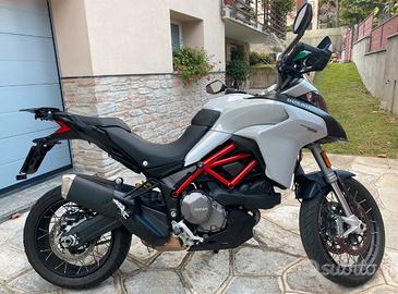 Ducati multistrada 950 S glossy gray