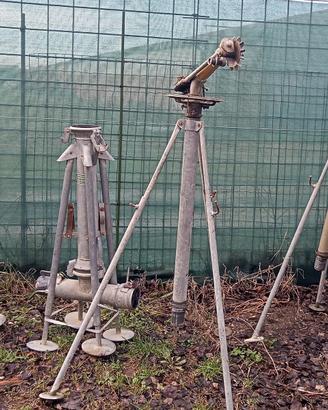 4 IRRIGATORI CON CAVALLETTO