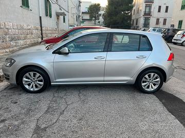 Volkswagen Golf VII