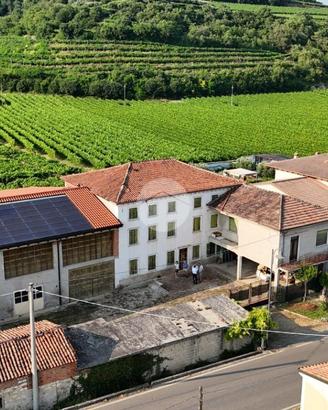 CASA DI CORTE A COLOGNOLA AI COLLI