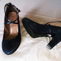 scarpa in camoscio blu  con tacco