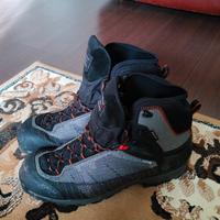 scarponi da trekking MT500