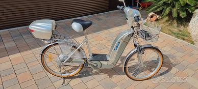 bici elettrica donna 
