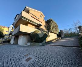 2 LOCALI A TRIESTE