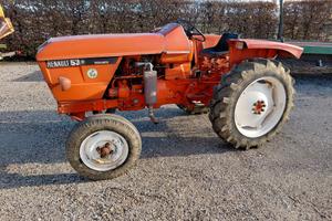 Trattore agricolo renault