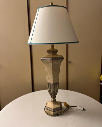 Lampada da tavolo