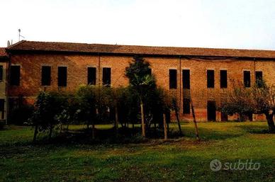 Immobile in asta di 550 m² a Vescovana