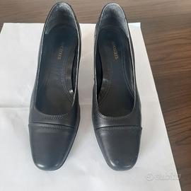 Decolletè pelle blu Aerosoles