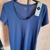 T-shirt donna viola, nuova con cartellino