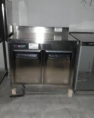 Retrobanco refrigerato acciaio inox  con motore