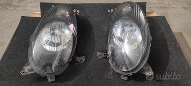 Coppia fari Nissan Micra originali fondo nero