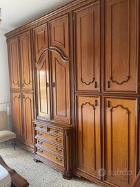 Camera da letto completa in noce nazionale