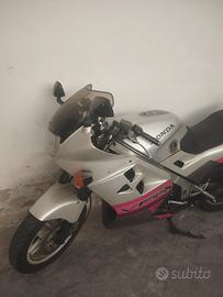 Honda fvr 750 storica
