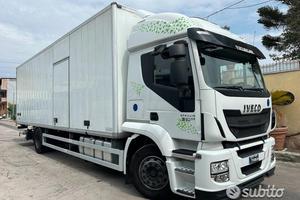 Iveco stralis 310 furgone 9.60mt e sponda 2015 E6