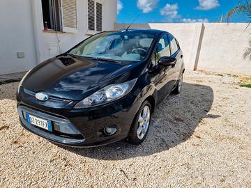 Ford Fiesta 5 Porte 1.4 Diesel per i neopatentati.
