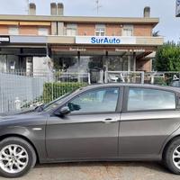 ALFA ROMEO 147 1.6 TS Distinctive Imp.Gpl