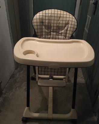 Seggiolone peg-perego usato tenuto benissimo