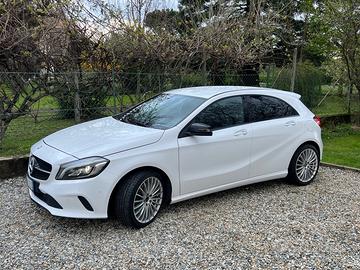 MERCEDES Classe A 250