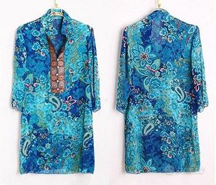 Blusa Ricamata con Fiori Maglia Lunga da SPIAGGIA