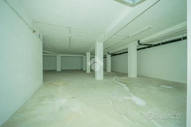 MAGAZZINO A GOLFO ARANCI