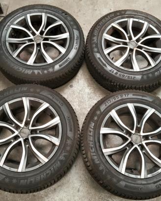 Cerchi lega e Gomme invernali Michelin 215 65 17