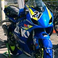 Suzuki GSX-R 600 K4 Pronto Pista