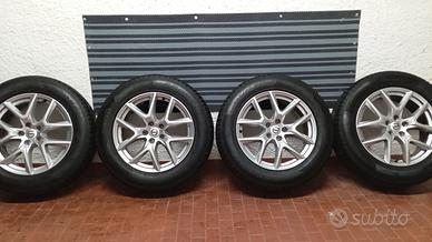 SET GOMME PIRELLI + CERCHI R18 ORIGINALI VOLVO