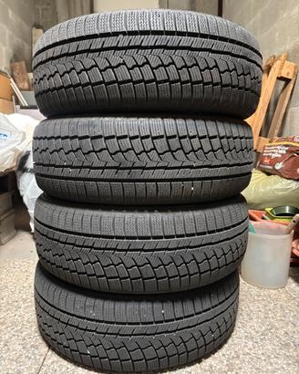 Treno pneumatici Zeetex WH1000 215/60 R17 DOT 2024