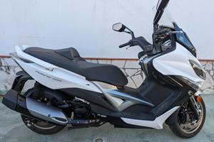 Kymco Xciting 400i 2018 White Pearl