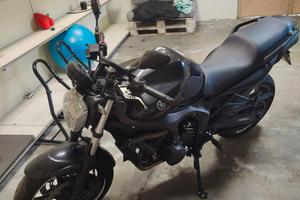 Yamaha FZ6 N 600 cc 100 CV