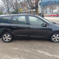 Renault Gran Scenic 7 POSTI